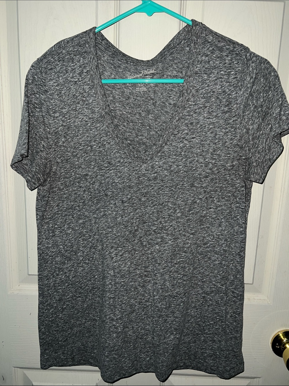 Women’s V-Neck Short Sleeve Tee - Gray